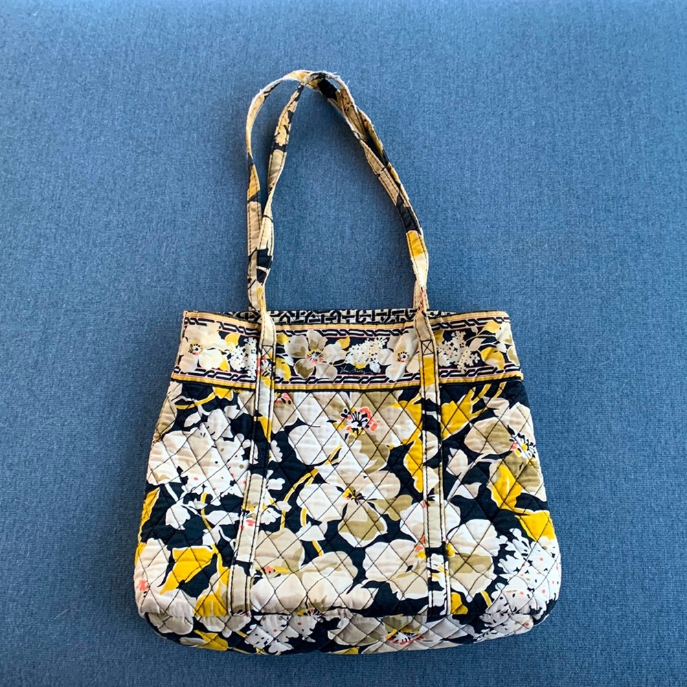 Vera Bradley Dogwood Holiday tote